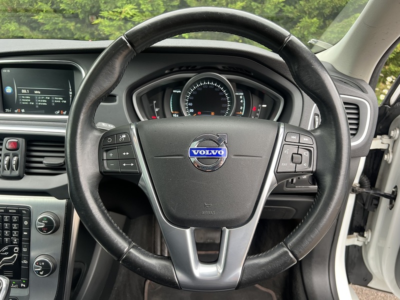 Volvo V40 T4 Se Lux Nav - U12193