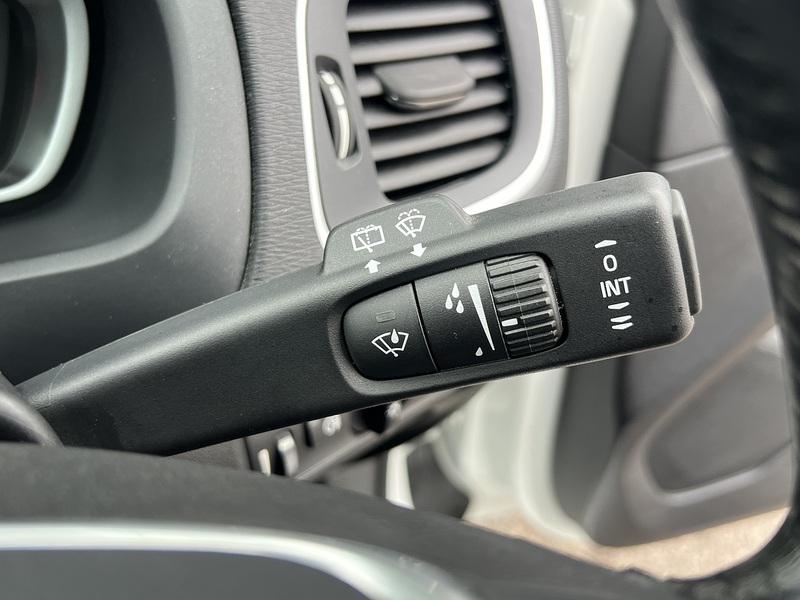 Volvo V40 T4 Se Lux Nav - U12193