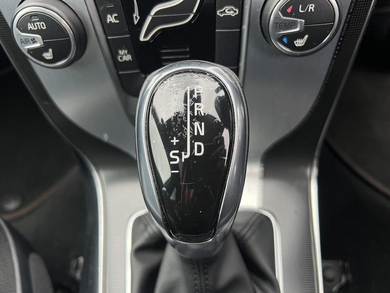 Volvo V40 T4 Se Lux Nav - U12193