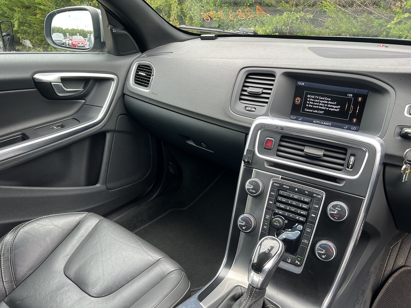 Volvo S60 T4 R-Design Lux Nav - U12195