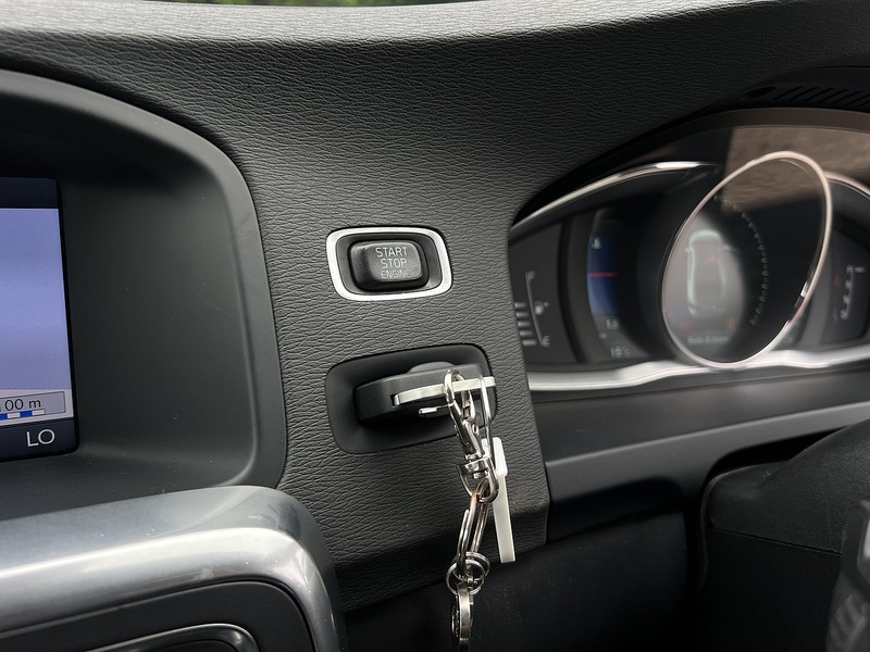 Volvo S60 T4 R-Design Lux Nav - U12195