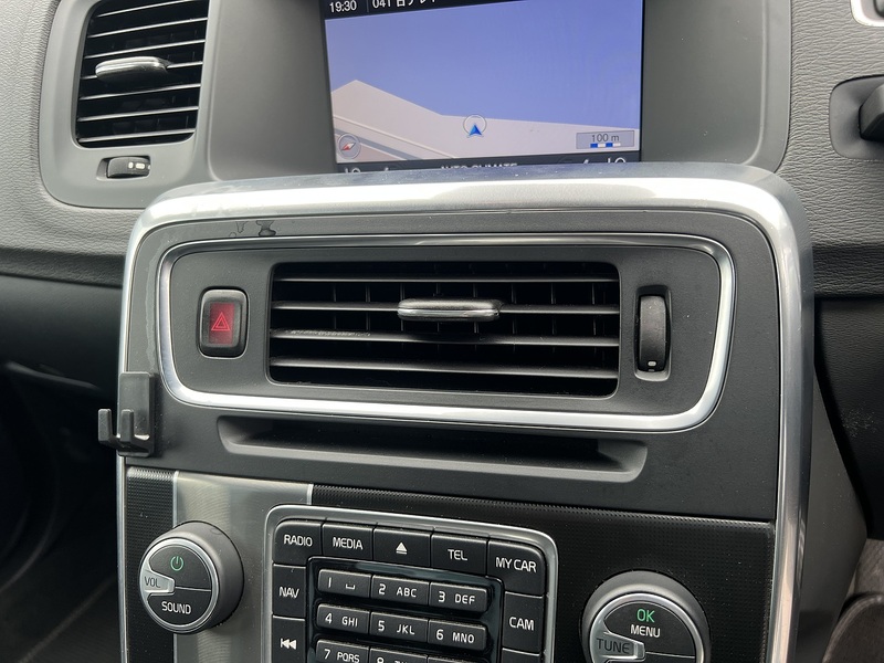 Volvo S60 T4 R-Design Lux Nav - U12195