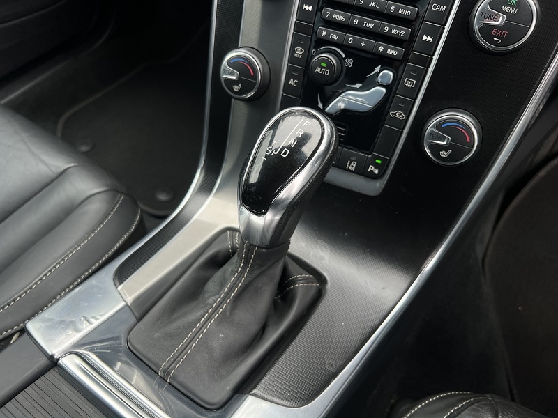 Volvo S60 T4 R-Design Lux Nav - U12195