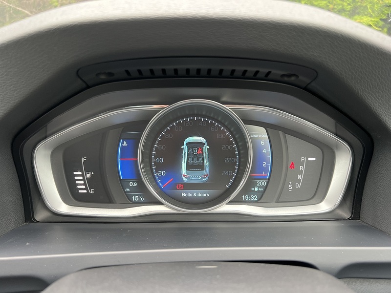 Volvo S60 T4 R-Design Lux Nav - U12195