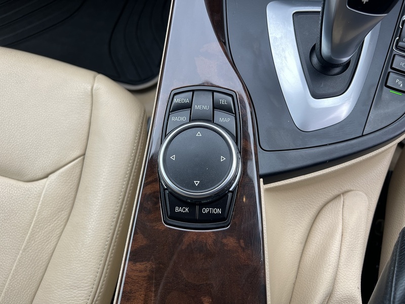 BMW 3 Series 320I Luxury Gran Turismo - U12198