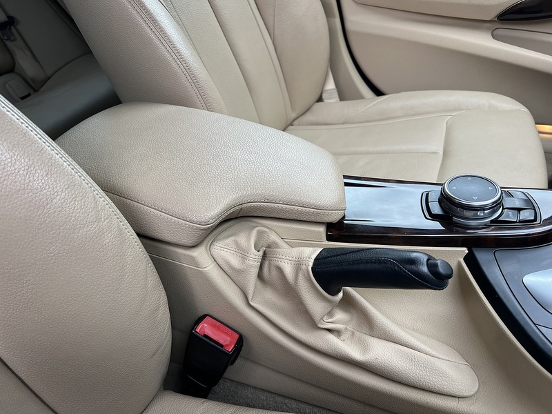 BMW 3 Series 320I Luxury Gran Turismo - U12198