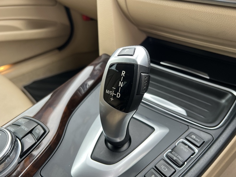 BMW 3 Series 320I Luxury Gran Turismo - U12198