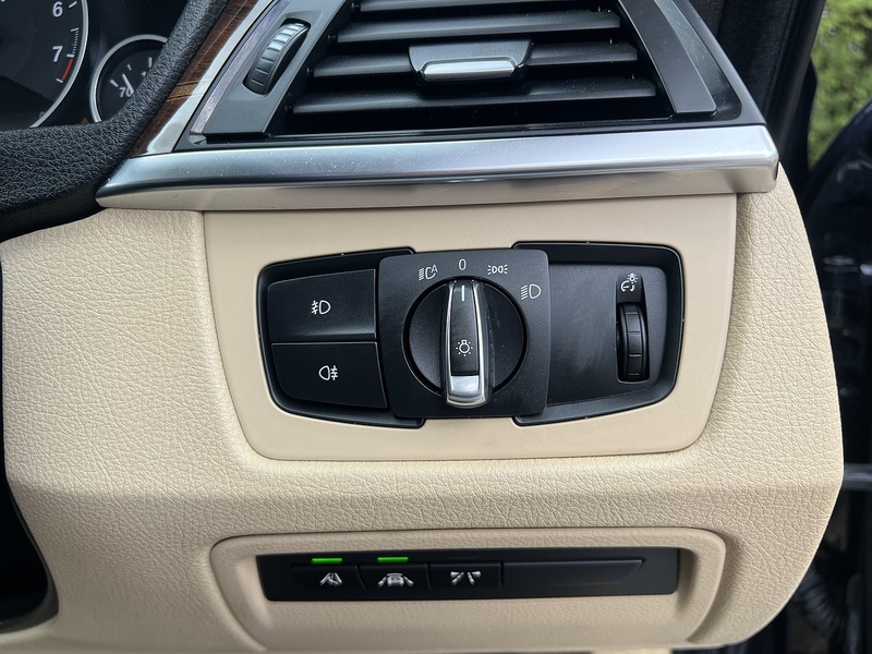 BMW 3 Series 320I Luxury Gran Turismo - U12198