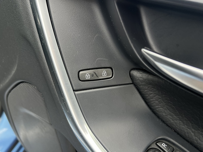 Volvo V60 T4 Se Lux Nav - U12199