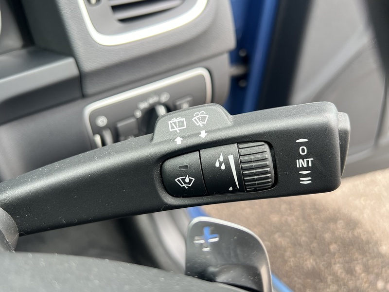 Volvo V60 T4 Se Lux Nav - U12199