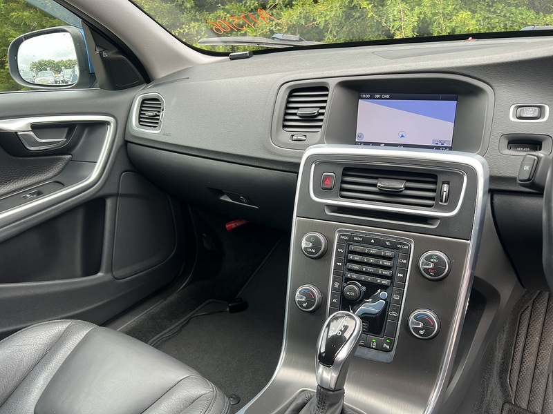 Volvo V60 T4 Se Lux Nav - U12199