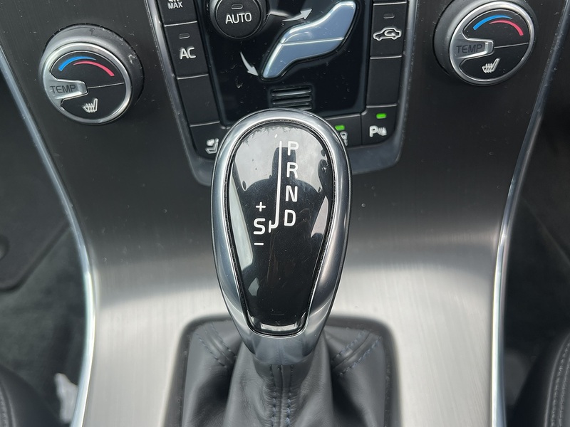 Volvo V60 T4 Se Lux Nav - U12199