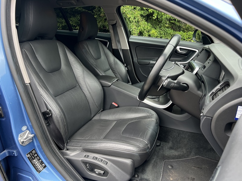 Volvo V60 T4 Se Lux Nav - U12199