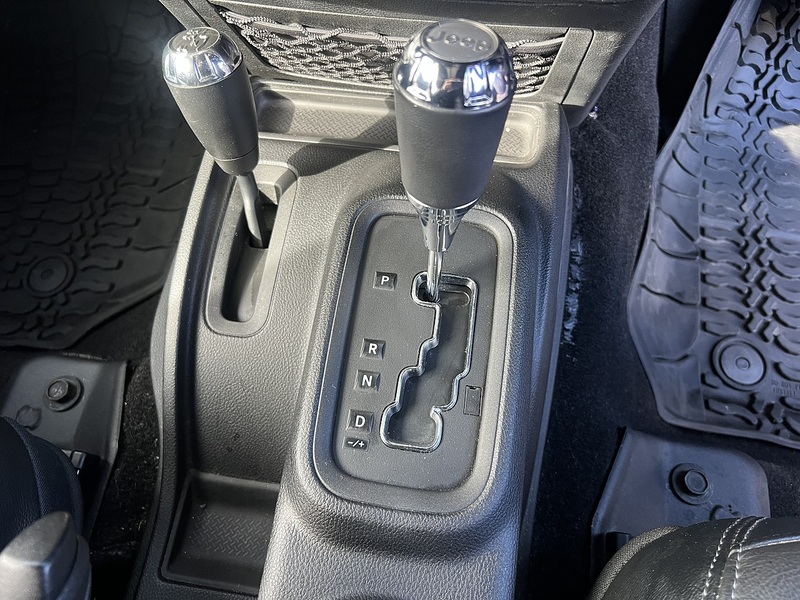 Jeep Wrangler V6 Sahara Unlimited - U12200