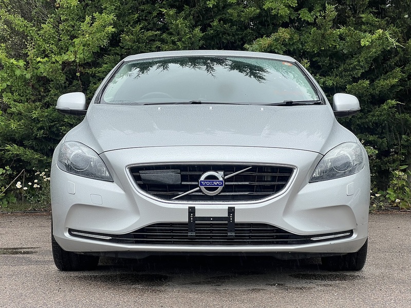 Volvo V40 T4 Se Nav - U12202