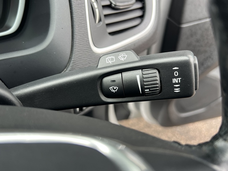 Volvo V40 T4 Se Nav - U12202