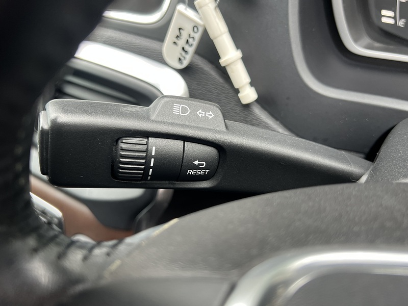 Volvo V40 T4 Se Nav - U12202