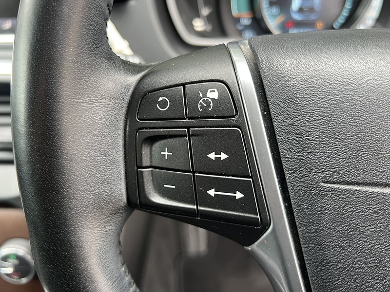 Volvo V40 T4 Se Nav - U12202
