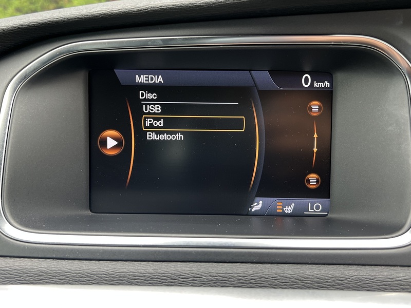 Volvo V40 T4 Se Nav - U12202