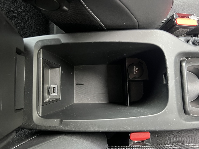Volvo V40 T4 Se Nav - U12202