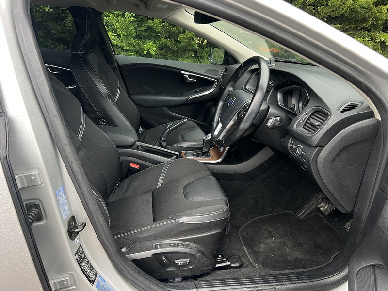 Volvo V40 T4 Se Nav - U12202