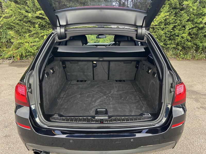 BMW 5 Series 523D M Sport Touring - U12204