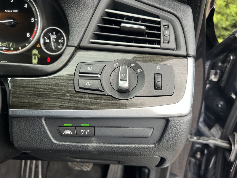 BMW 5 Series 523D M Sport Touring - U12204