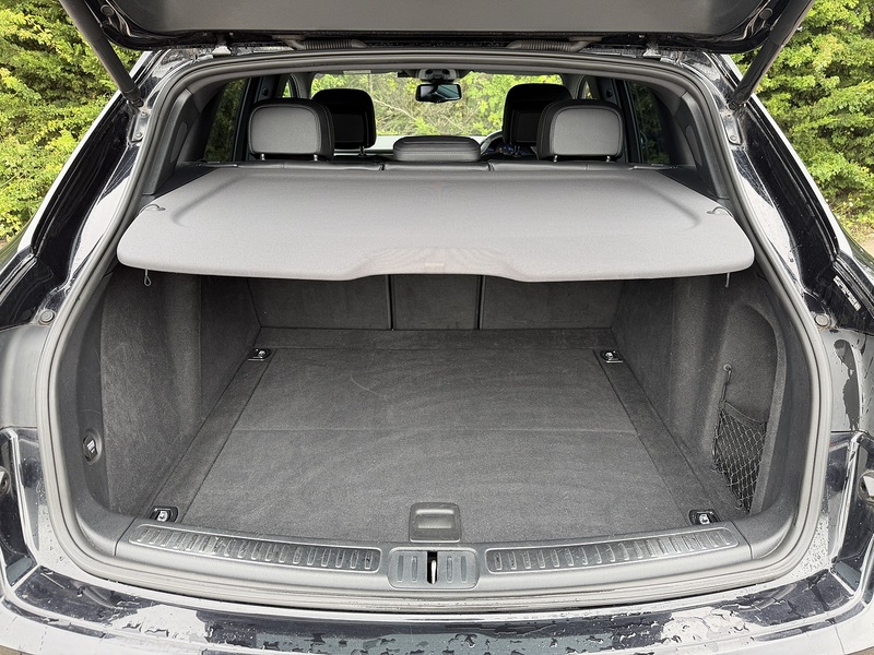 Porsche Macan Pdk - U12213