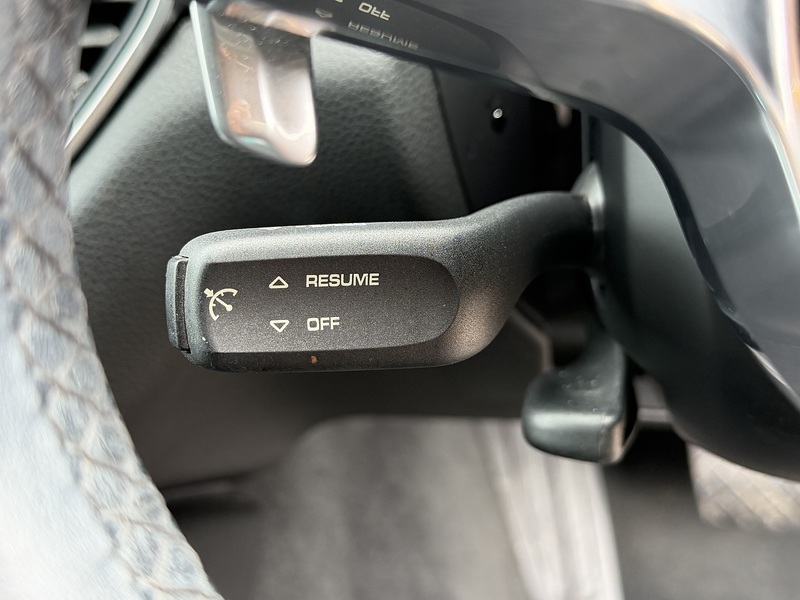 Porsche Macan Pdk - U12213