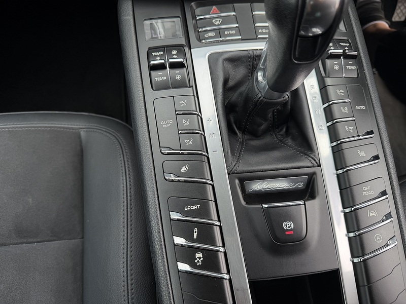 Porsche Macan Pdk - U12213