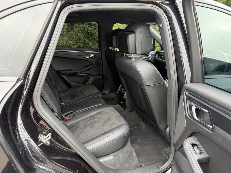 Porsche Macan Pdk - U12213