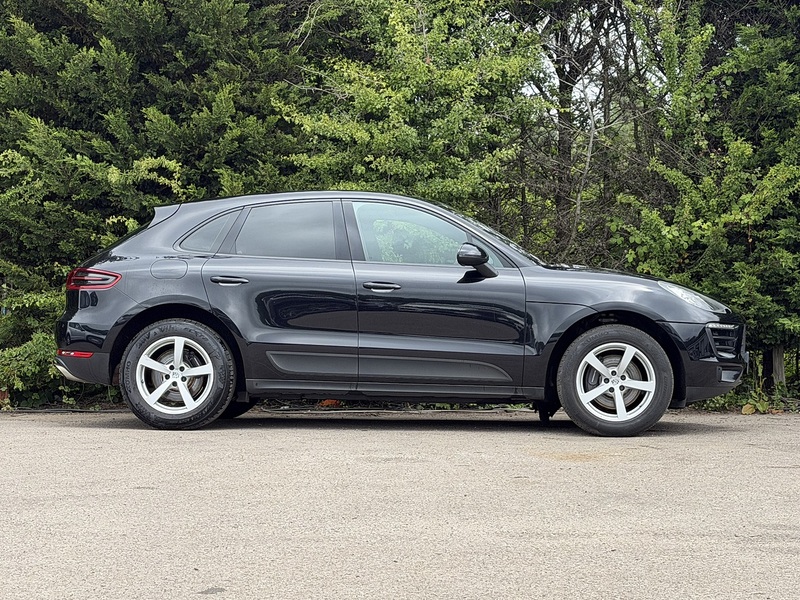 Porsche Macan Pdk - U12213