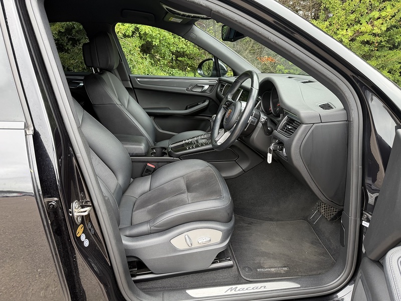 Porsche Macan Pdk - U12213