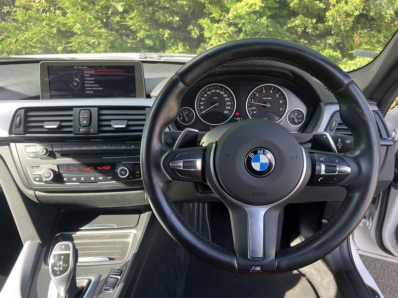 BMW 3 Series 320I M Sport Touring - U12214