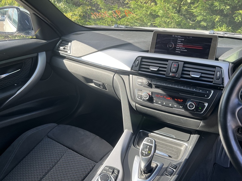 BMW 3 Series 320I M Sport Touring - U12214