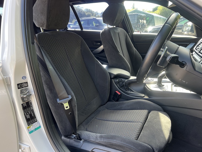 BMW 3 Series 320I M Sport Touring - U12214