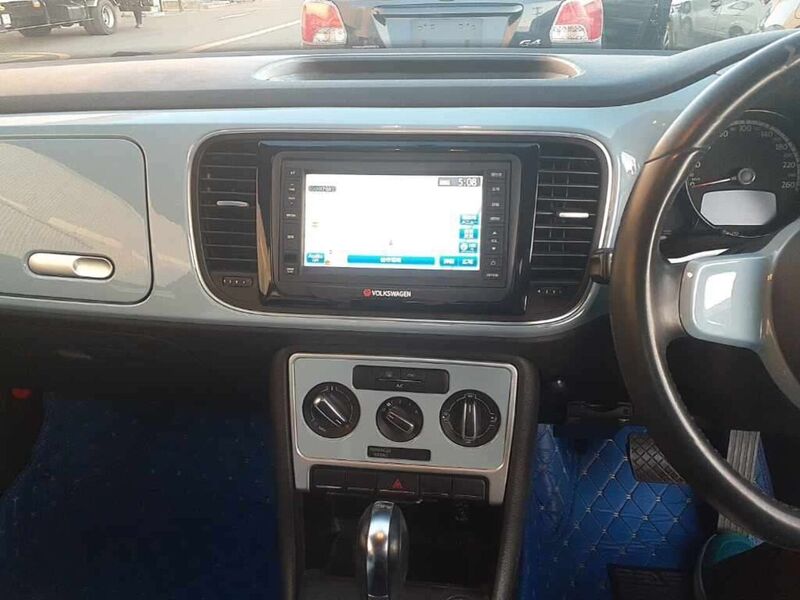 Volkswagen Beetle Tsi Dsg - U12215