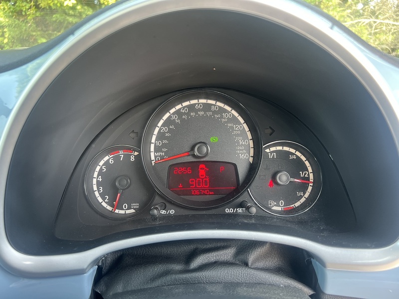 Volkswagen Beetle Tsi Dsg - U12215