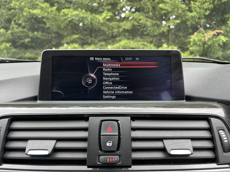BMW 3 Series 320D Luxury Touring - U12217