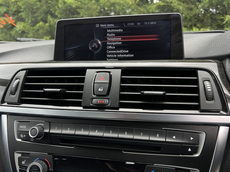 BMW 3 Series 320D Luxury Touring - U12217