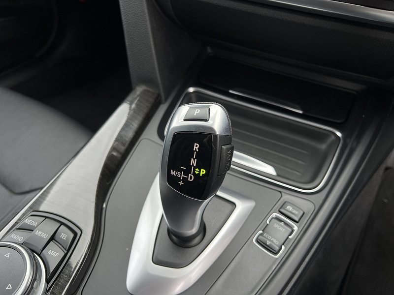 BMW 3 Series 320D Luxury Touring - U12217