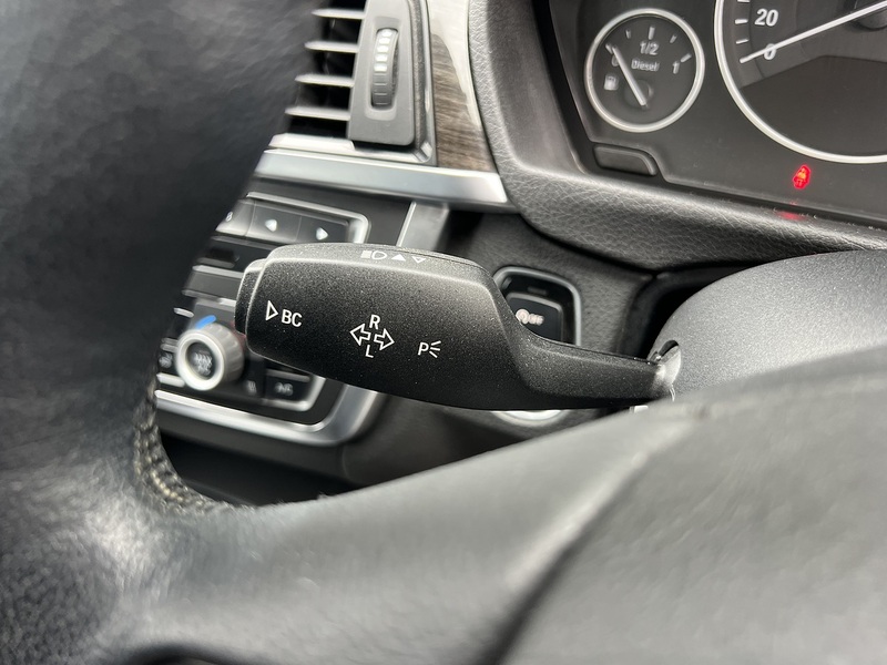 BMW 3 Series 320D Luxury Touring - U12217