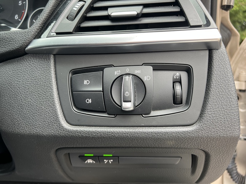 BMW 3 Series 320D Luxury Touring - U12217