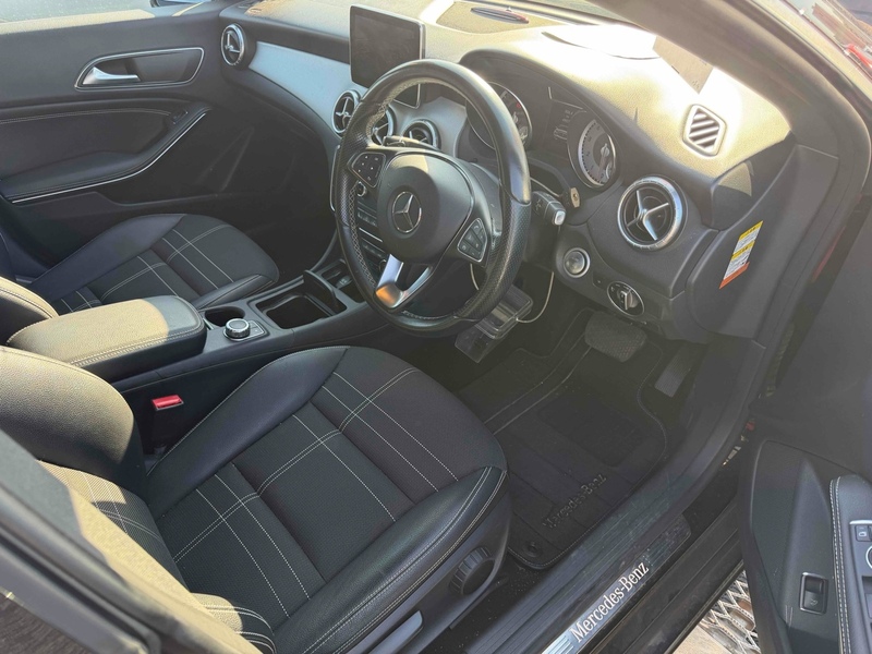 Mercedes-Benz Cla Cla180 Sport - U12218