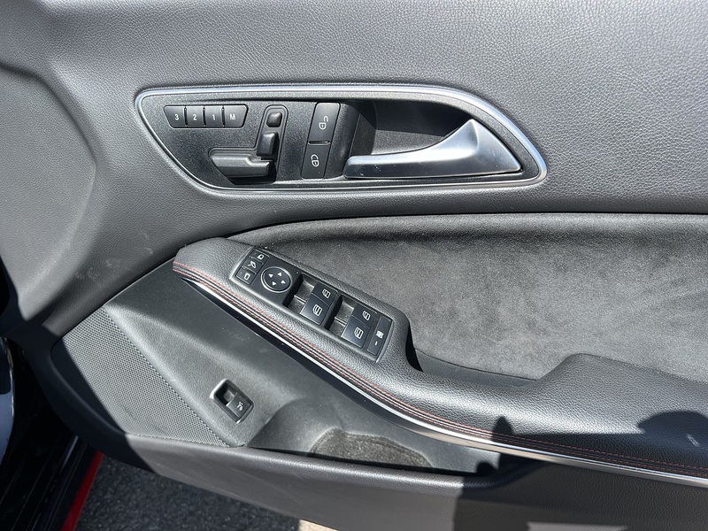 Mercedes-Benz Cla Cla 180 Amg Line Premium - U12219