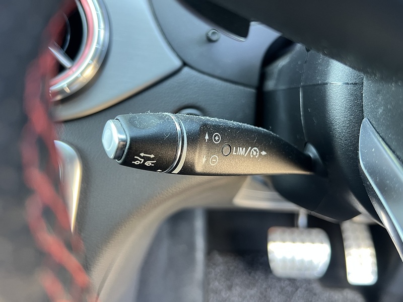 Mercedes-Benz Cla Cla 180 Amg Line Premium - U12219