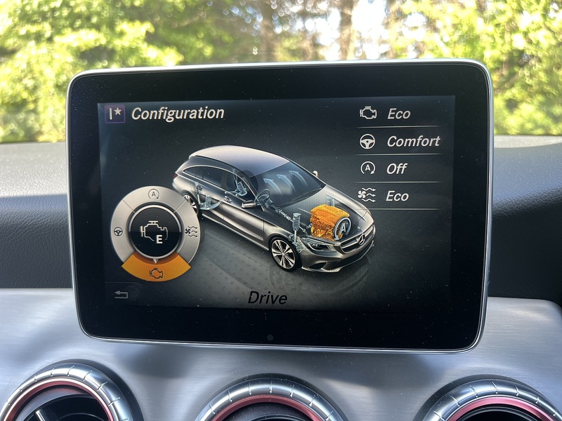Mercedes-Benz Cla Cla 180 Amg Line Premium - U12219