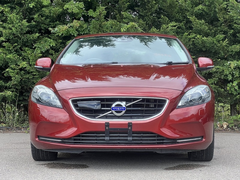 Volvo V40 T4 Se Lux Nav - U12220