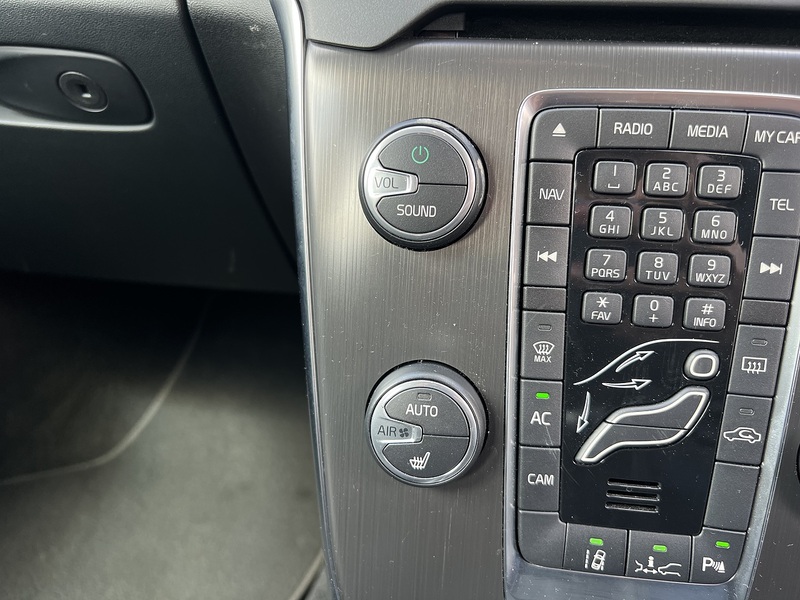 Volvo V40 T4 Se Lux Nav - U12220