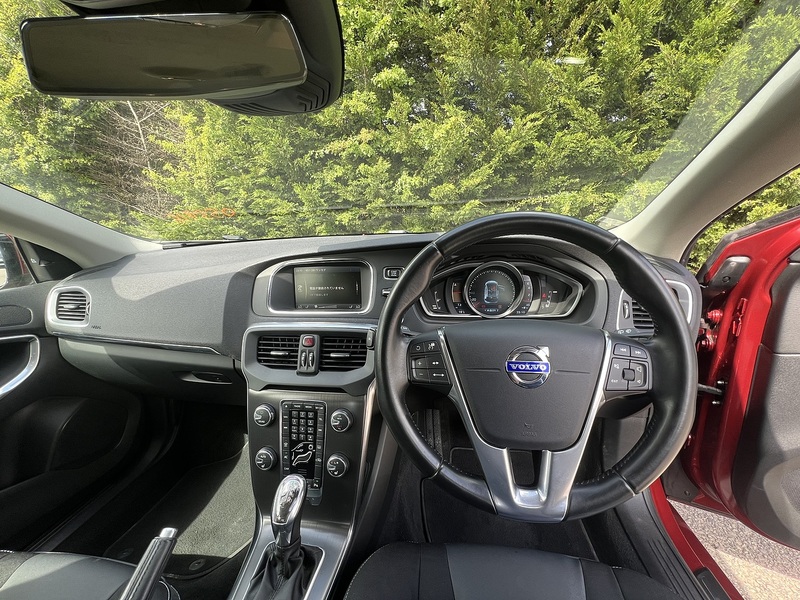 Volvo V40 T4 Se Lux Nav - U12220